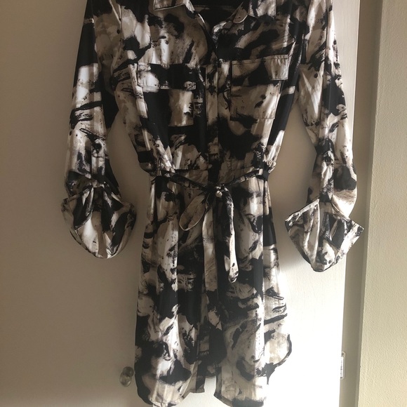 Dress - Picture 1 of 2